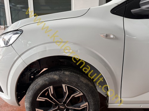 Dacia Sandero 3 Sol Ön Çamurluk (Beyaz) 631012079R 631018830R