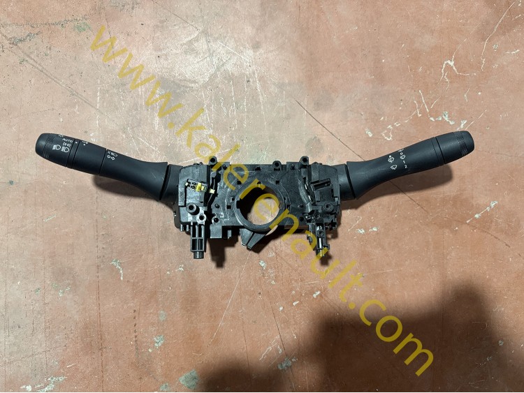 Renault Taliant Far Sinyal Kolu 255675210R