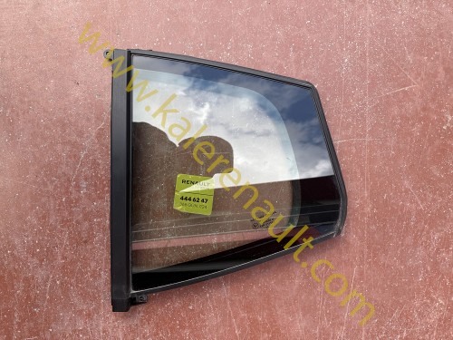 Renault Taliant Sol Arka Kelebek Camı 822312067R
