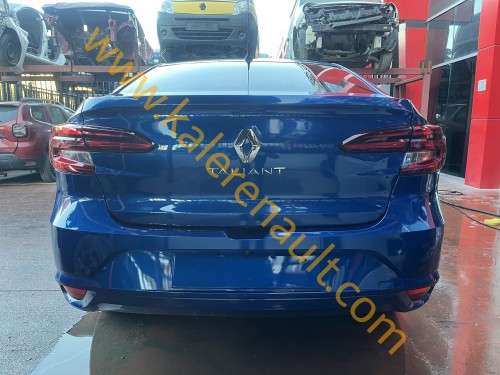 Renault Taliant Arka Bagaj Kapağı (Demir Mavi)