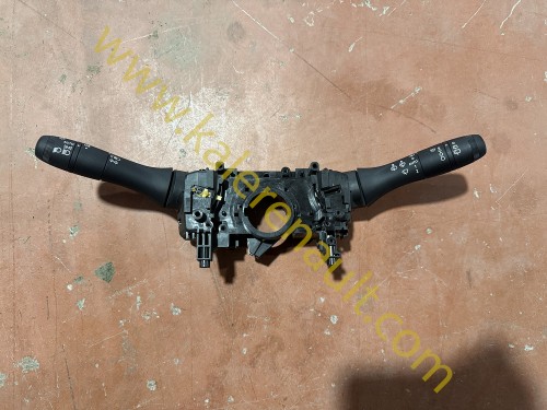 Renault Clio 5.5 PH 2 Far Sinyal Kolu 255674797R