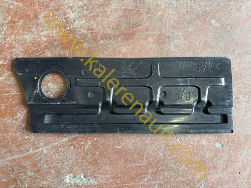 Renault Clio 5 Marşpiyel Alt Muhafaza Kapağı Sağ 748U69710R Renault Clio 5 Marşpiyel Alt Muhafaza Kapağı Sağ 748U69710R