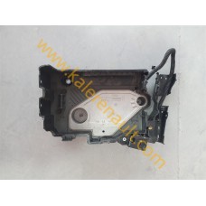 Renault Clio 5 Akü Alt Muhafaza Ayağı 648947355R