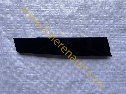 Renault Clio 5 Sol Arka Kapı Direk Kaplaması (Parlak Siyah) 822828554R