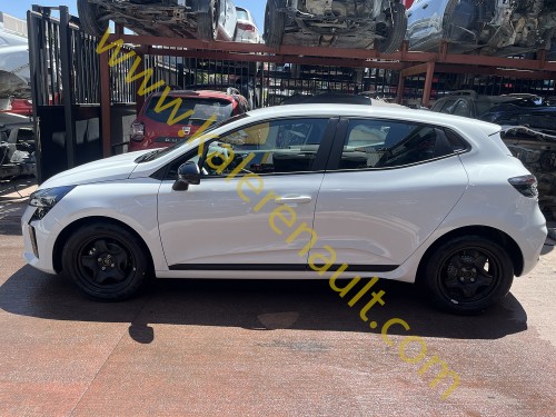 Renault Clio 5 Kesme Sol Arka Çeyrek - Çamurluk Komple (Beyaz)