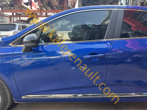 Renault Clio 5 Sol Ön Kapı (Demir Mavi)