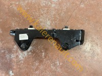 Renault Clio 5 Sol Arka Tampon Braketi 850455804R 850427699R Renault Clio 5 Sol Arka Tampon Braketi 850455804R 850427699R