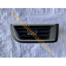 Renault Clio 5 Sağ Ön Üfleme Izgarası 687608207R Renault Clio 5 Sağ Ön Üfleme Izgarası 687608207R