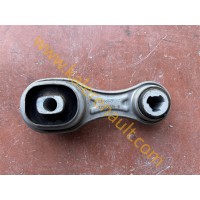 Renault Clio 5 Şanzıman Alt Takozu 113606335R 113605003R