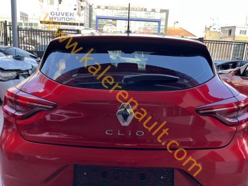 Renault Clio 5 Bagaj Kapağı (Alev Kırmızı)