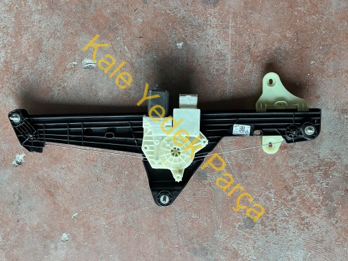 Renault Clio 5 Sağ Ön Cam Krikosu 807201776R